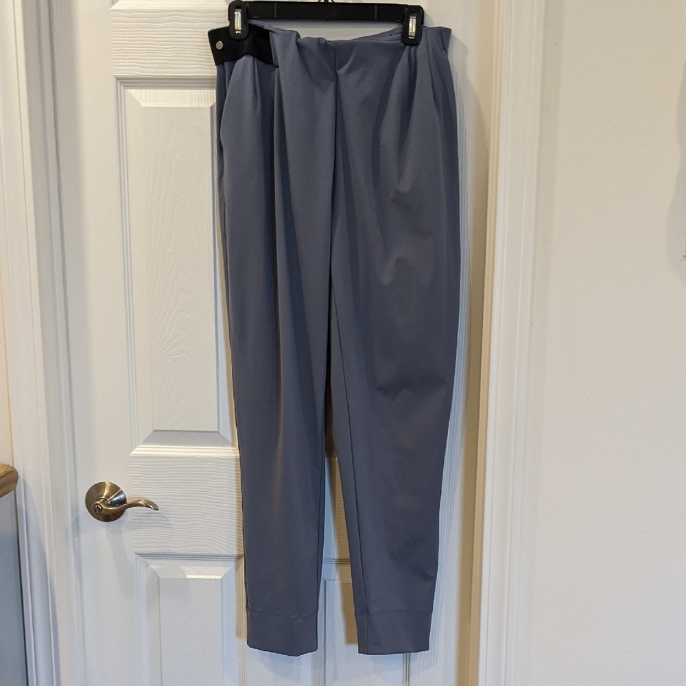 ADAY Women's Stylish Gray Straight Leg Pants